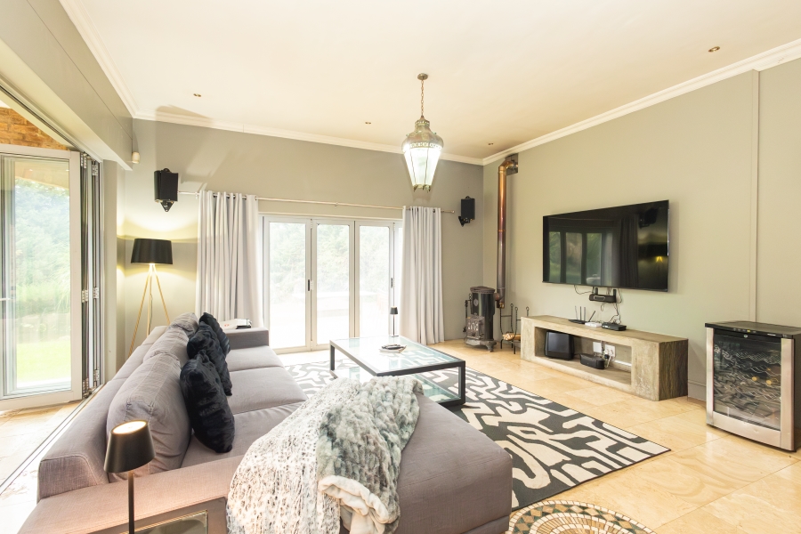 5 Bedroom Property for Sale in Vierlanden Western Cape